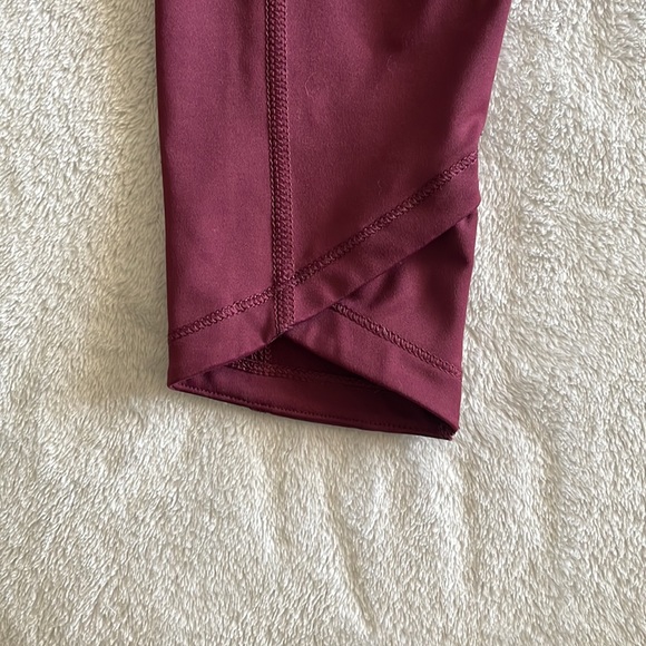 Layer 8 High Waisted Pocket Leggings - Picture 3 of 5